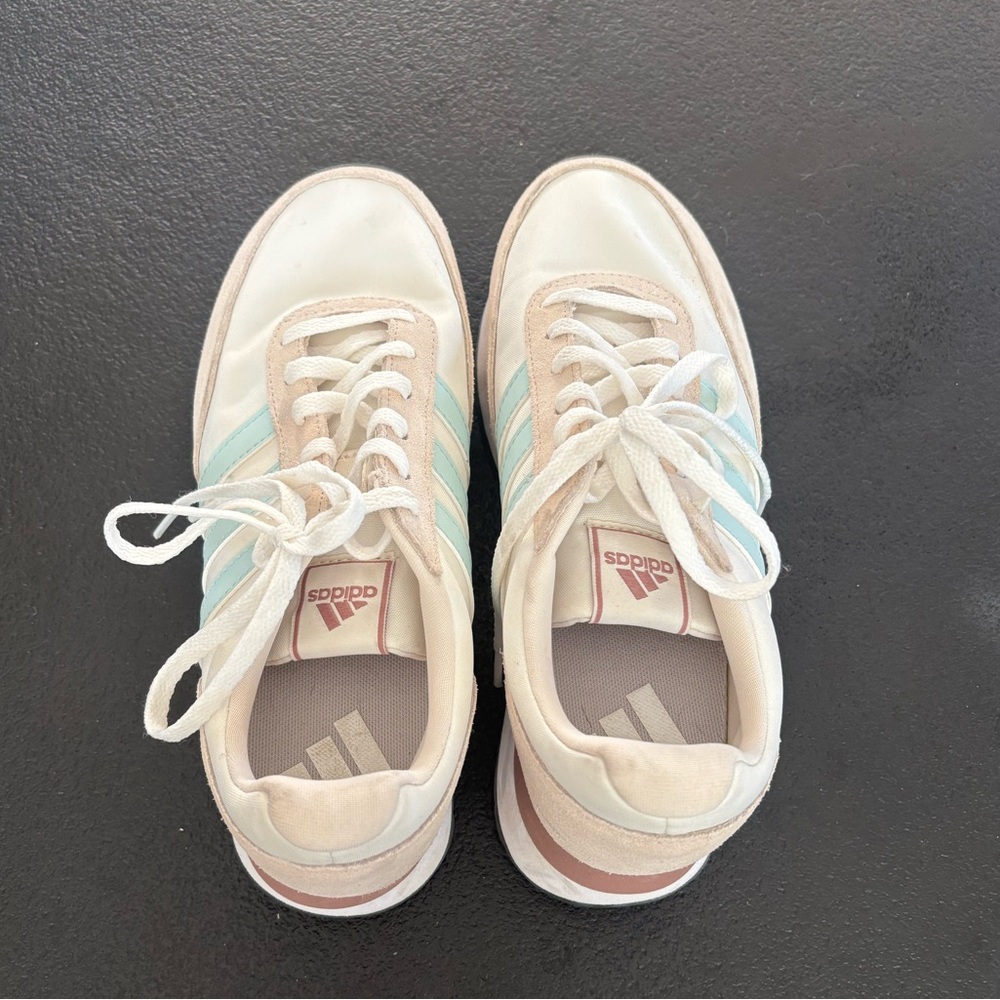 Adidas Run 60s 3.0 Women Size 7 Sneakers Beige Off White Casual